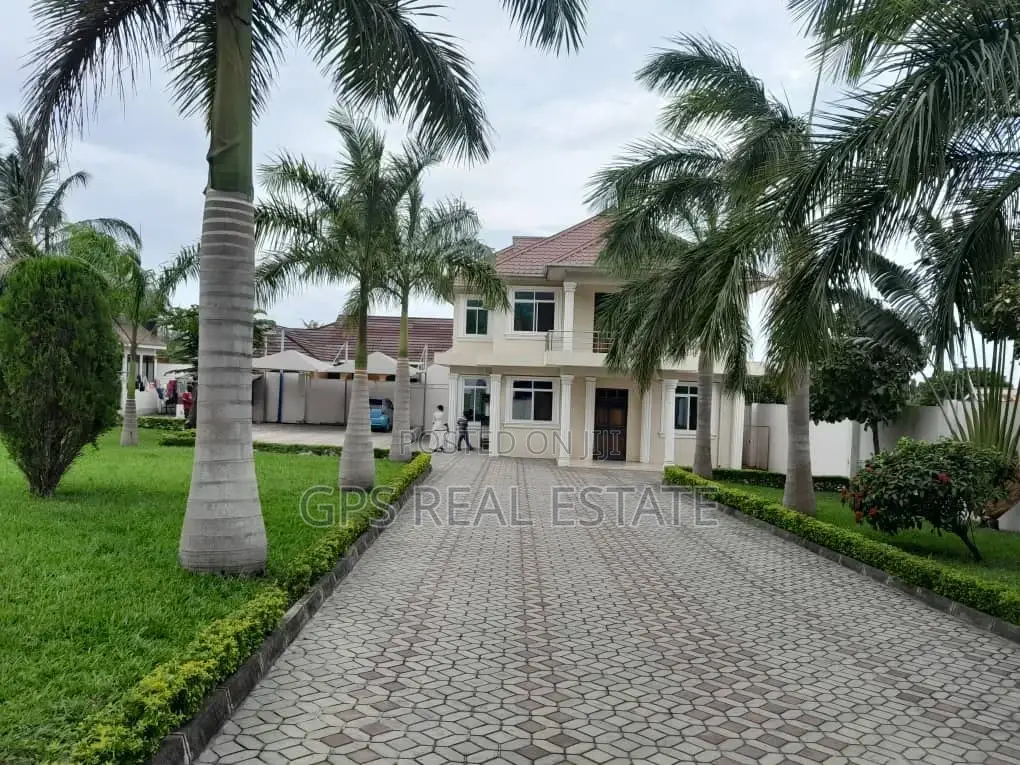 5bdrm House in Mtoni Kijichi, Temeke for Sale