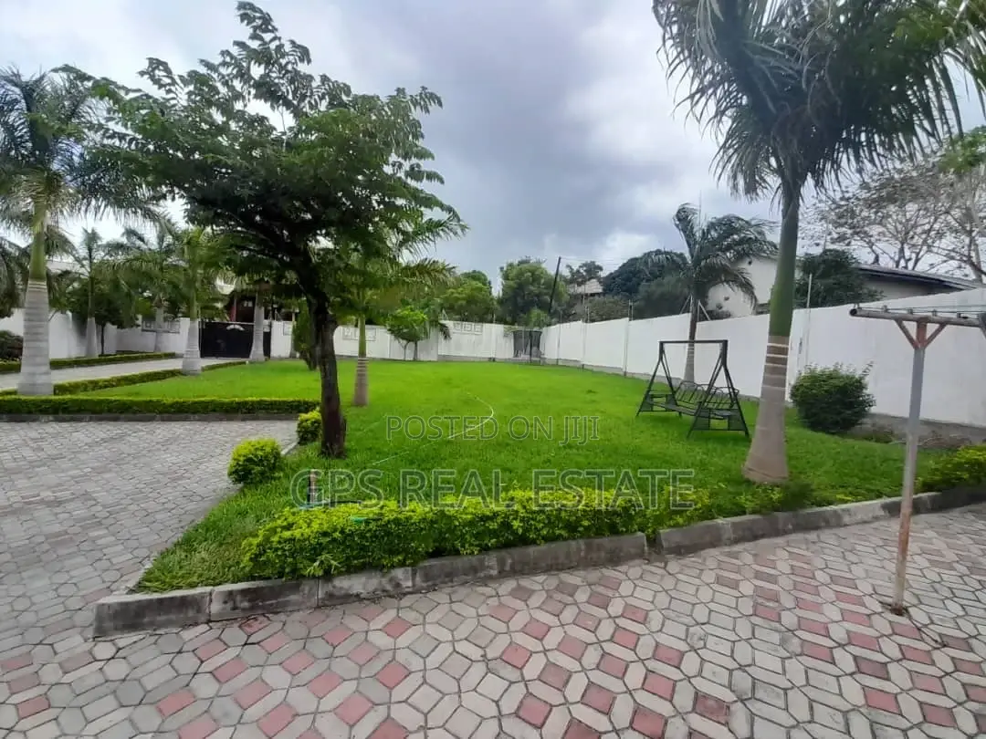 5bdrm House in Mtoni Kijichi, Temeke for Sale