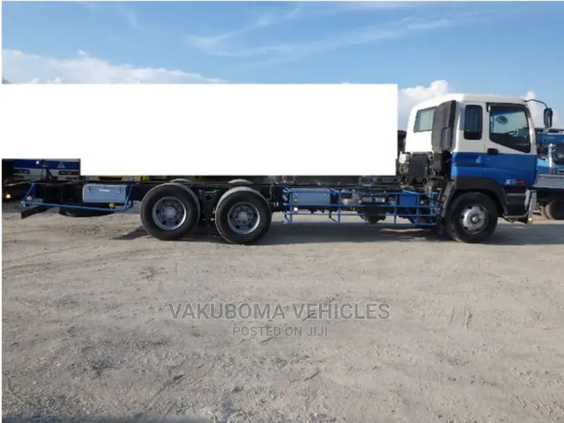 Isuzu Giga Truck