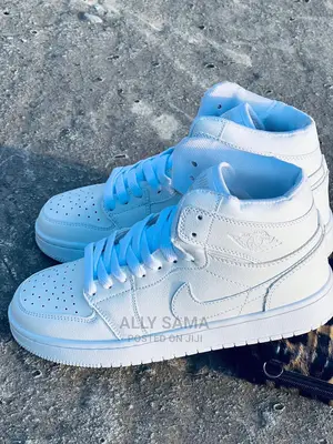 Nike Jordan White