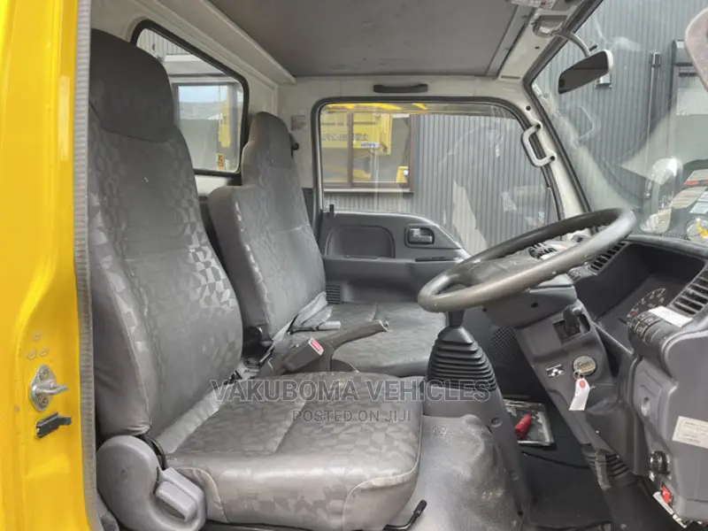 Isuzu Elf Truck