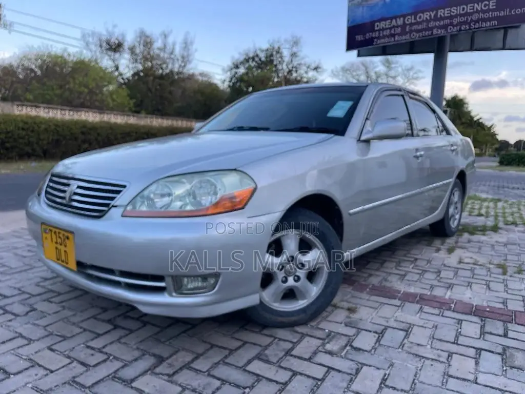 Toyota Mark II 2004 Silver