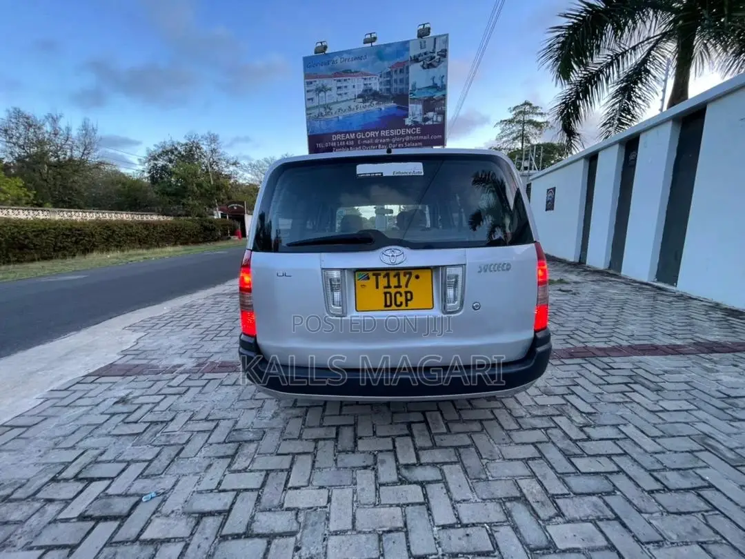 Toyota Probox 2004 Silver