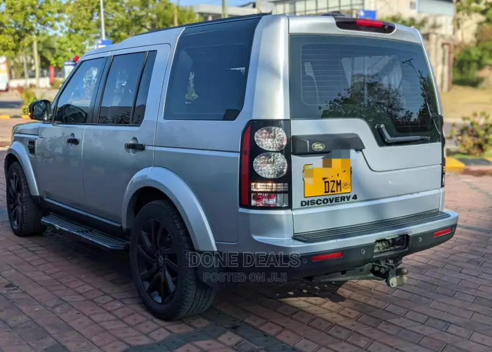 Land Rover Discovery 2010 Silver