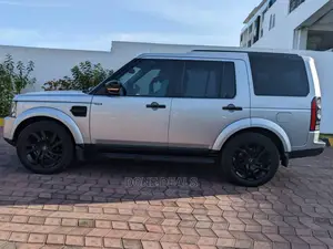 Land Rover Discovery 2010 Silver