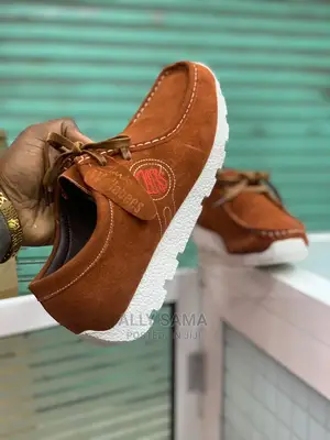 Wallabees Brown