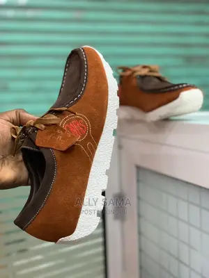 Wallabees Brown