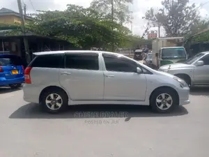 Toyota Wish 2004 Silver