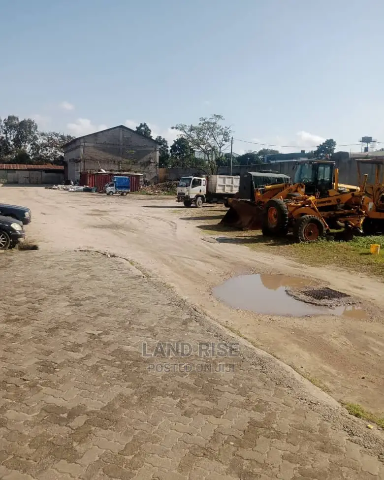 Warehouse and Yard for Sale