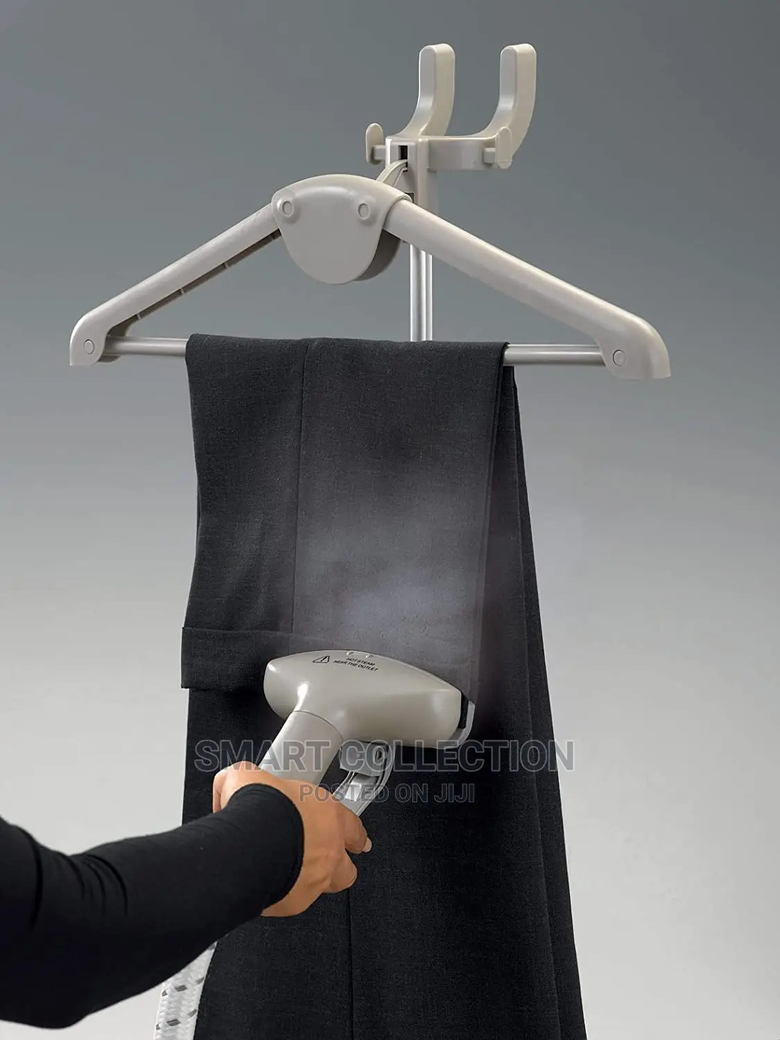KENWOOD Garment Steamer 1500W With 2L Water Tank Capacity.