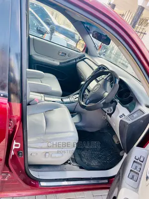 Toyota Kluger 2005 Red