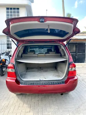Toyota Kluger 2005 Red