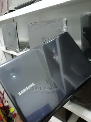 Laptop Samsung N145 4GB Intel Core I5 HDD 500GB