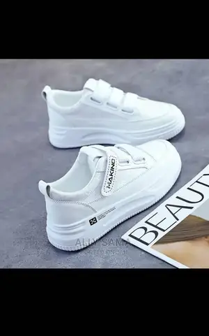 Cnik Am White