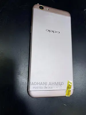 Oppo F1s 32 GB Gold