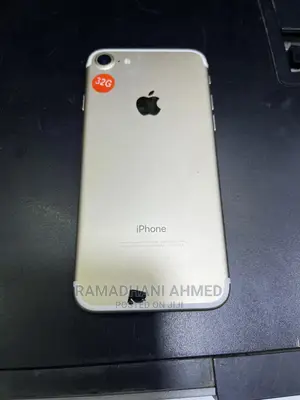 Apple iPhone 7 32 GB Gold
