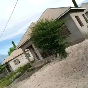3bdrm House in Kitunda Kivule for Sale