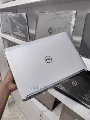 Laptop Dell Latitude 7440 8GB Intel Core I7 HDD+SSD 500GB