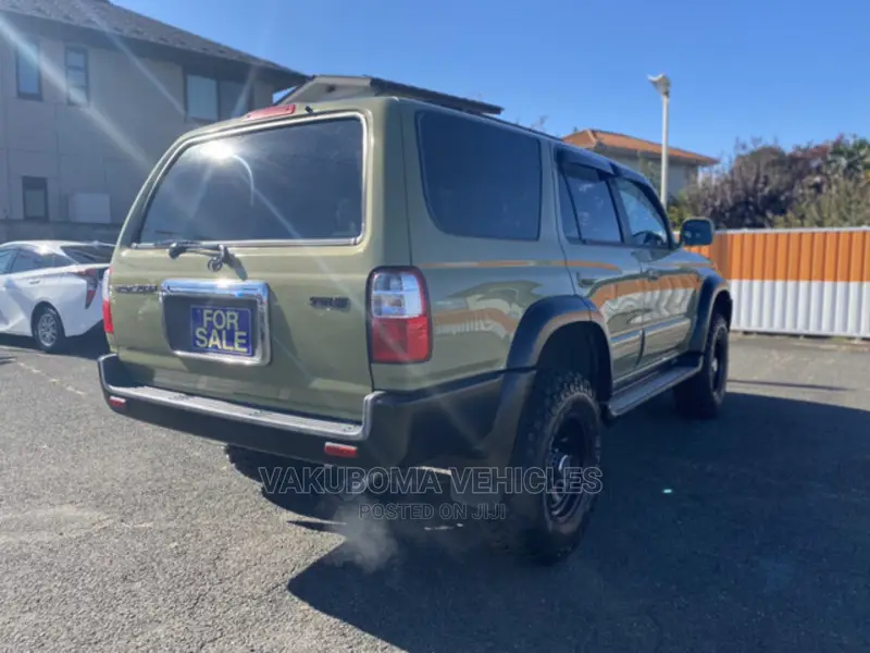 Toyota Hilux Surf 2001 Green