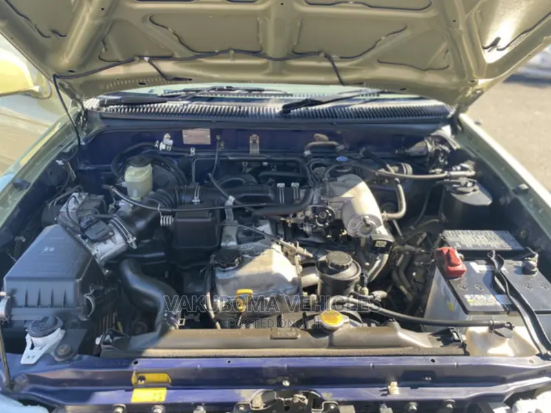 Toyota Hilux Surf 2001 Green