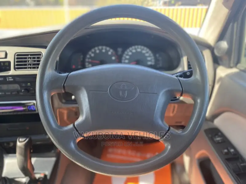Toyota Hilux Surf 2001 Green