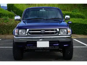 Toyota Hilux 1997 Blue