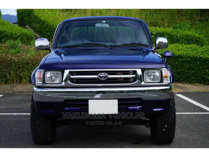 Toyota Hilux 1997 Blue