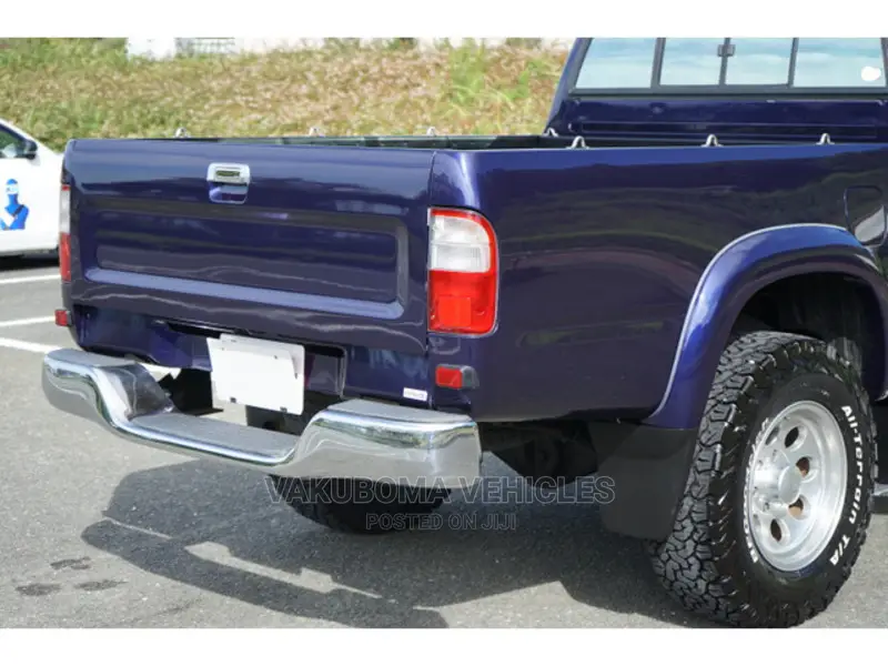 Toyota Hilux 1997 Blue