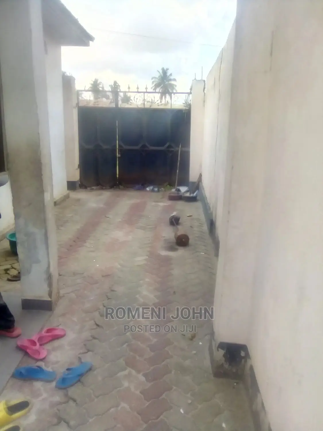 Furnished 3bdrm Townhouse/Terrace in Tanzania Daressalaam for Sale
