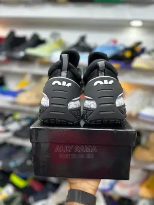 Nike Max Black White
