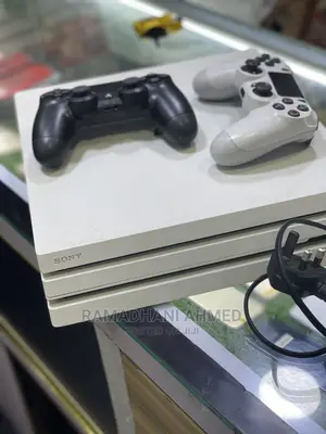 Game Ps4 Pro 1TB