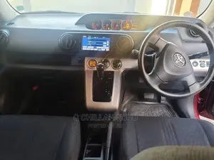 Toyota Corolla Rumion 2008 Red