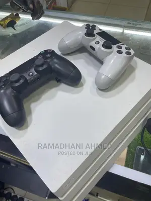 Game Ps4 Pro 1TB