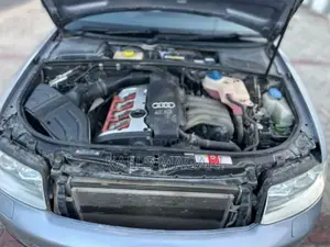Audi A4 2004 Gray