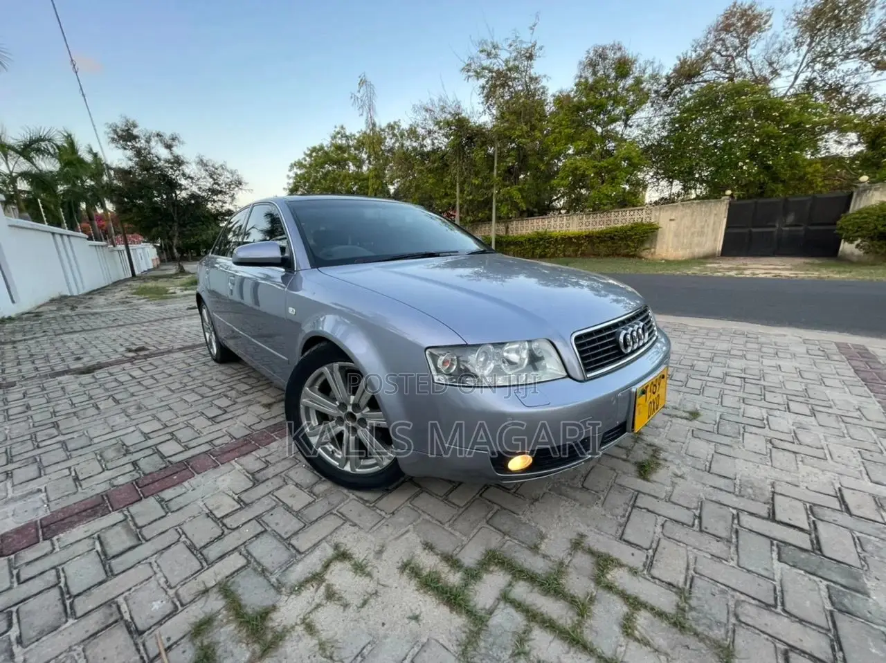 Audi A4 2004 Gray