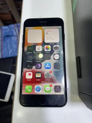 Apple iPhone 7 32 GB Black