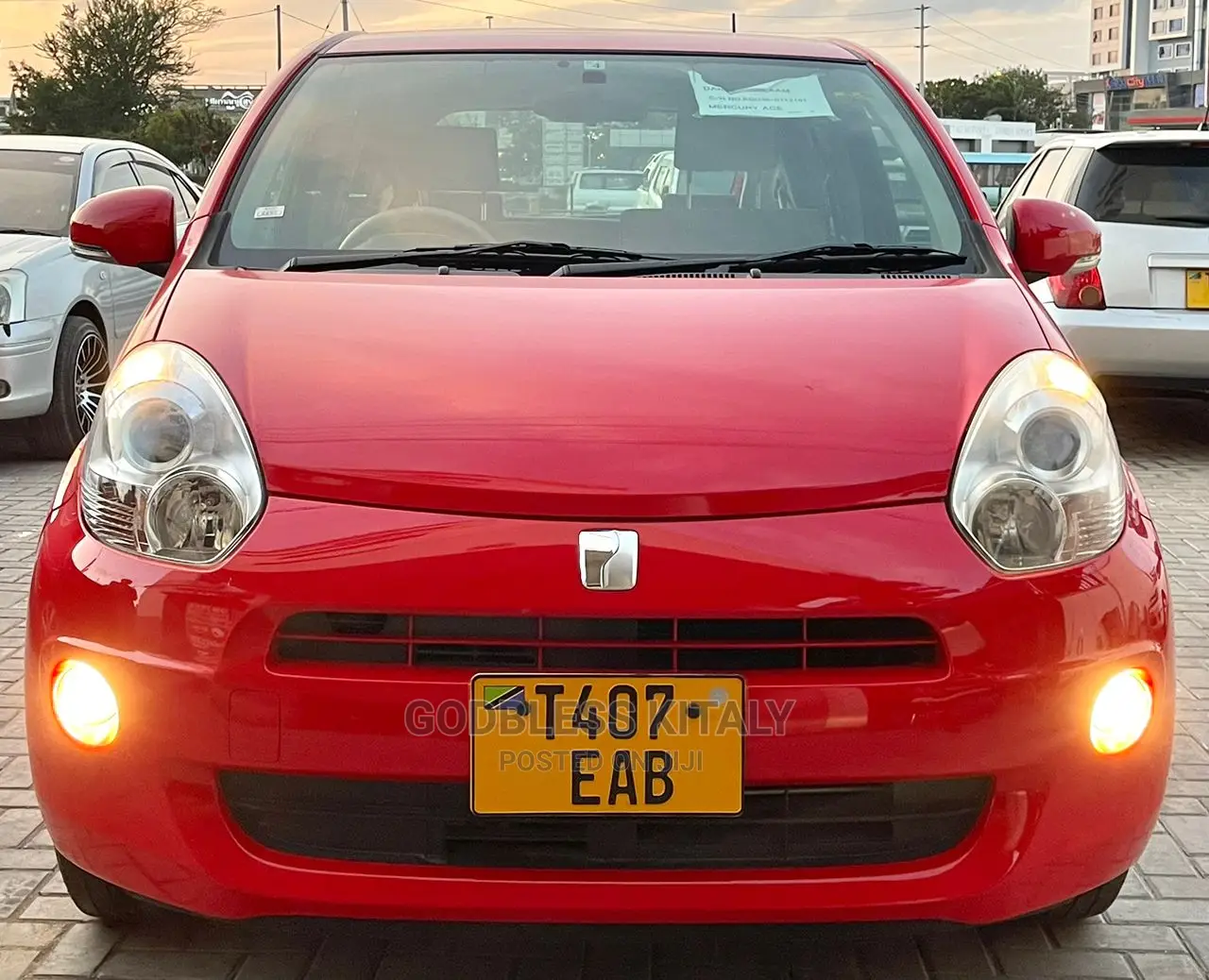 Toyota Passo 2012 Red