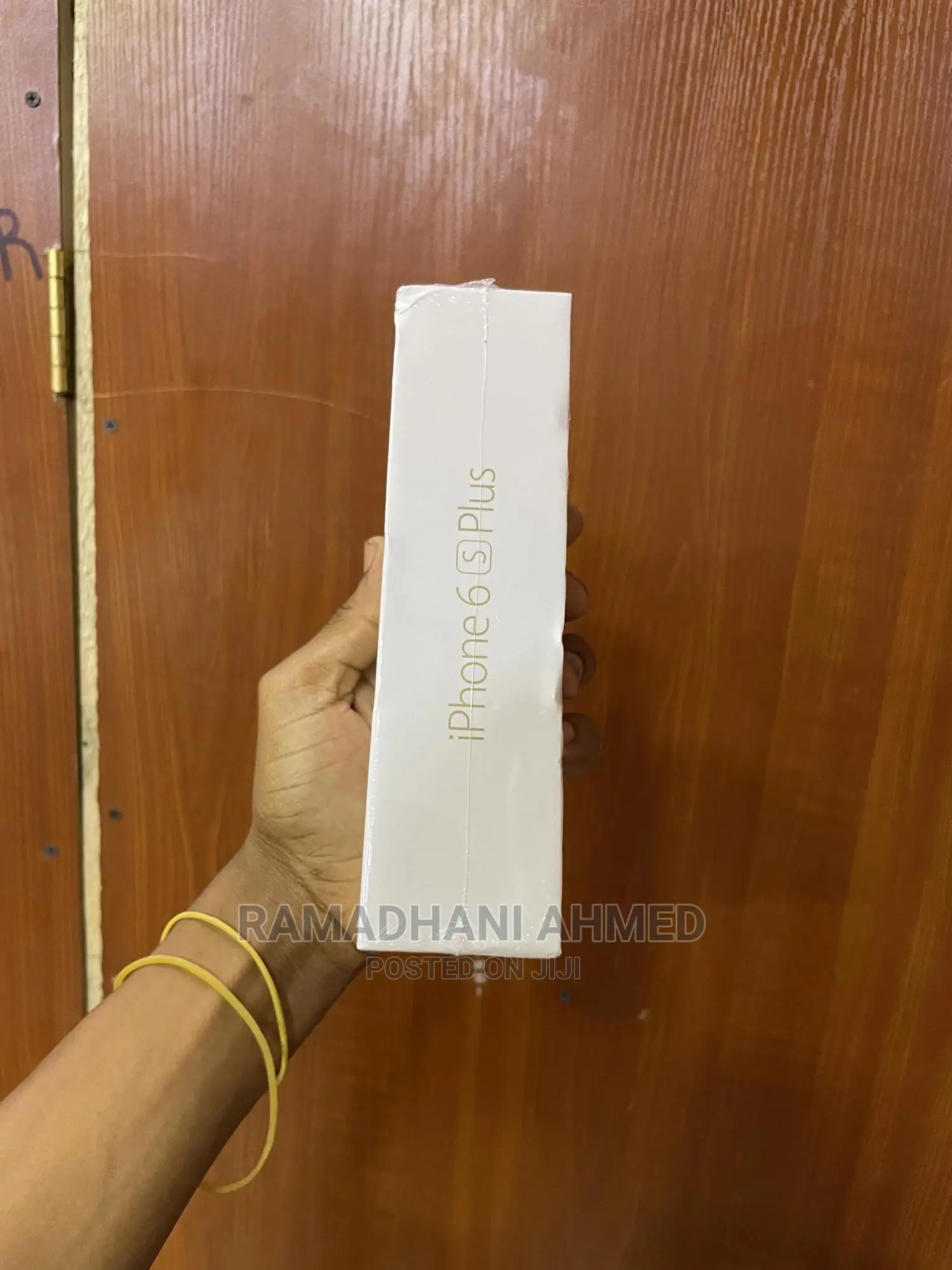 New Apple iPhone 6s Plus 128 GB Gold