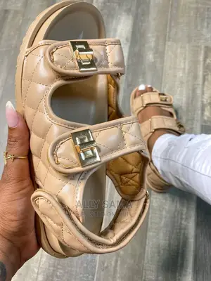 Lady's Open Shoes Brown
