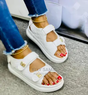 Lady's Open Shoes White