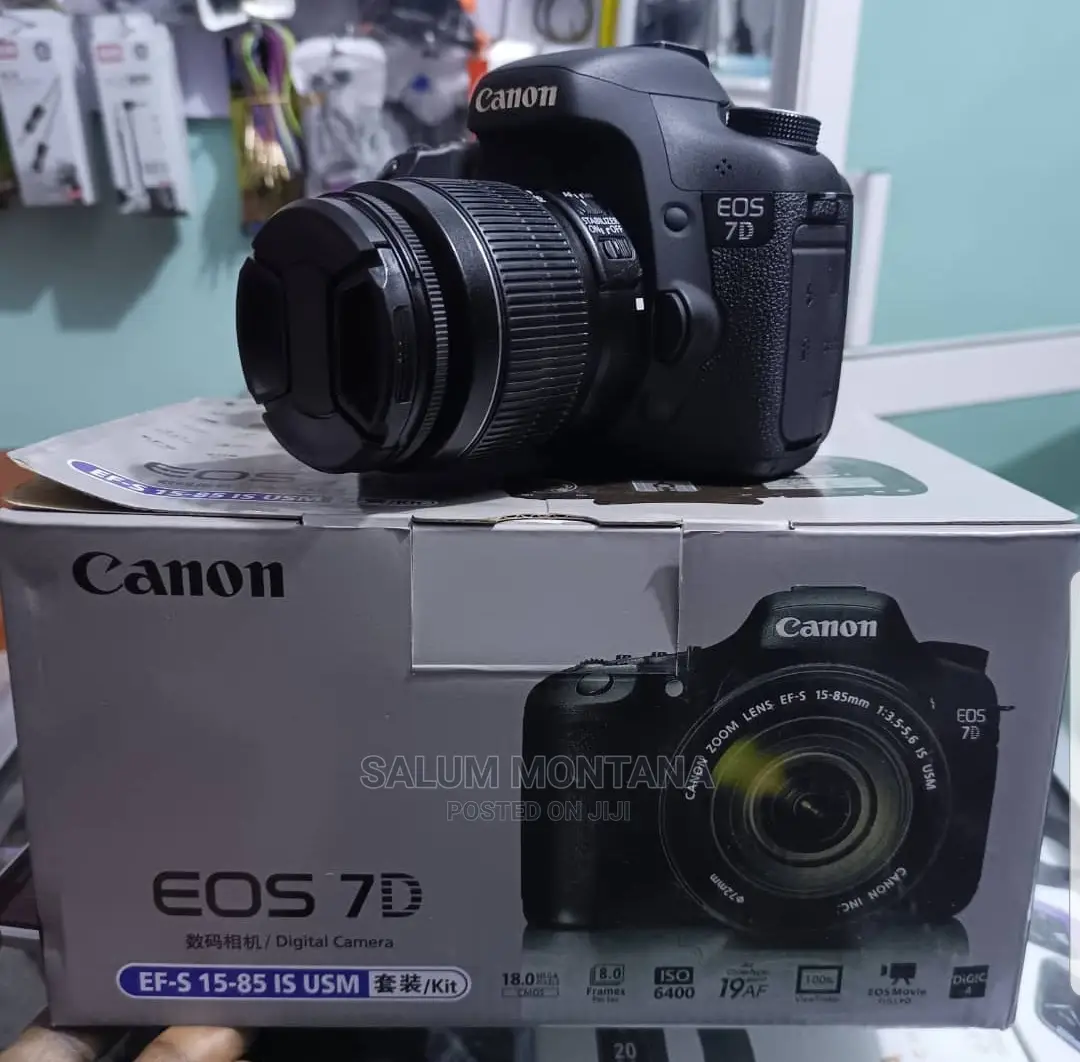 Canon 7D With ,18_55mm