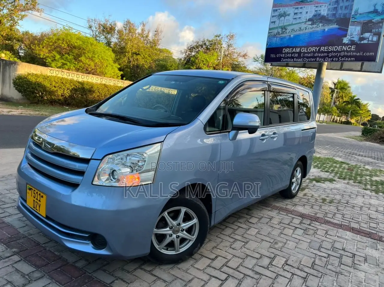 Toyota Noah 2008 Blue