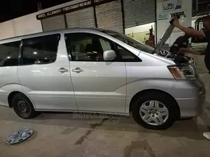 Toyota Alphard 2005 Silver