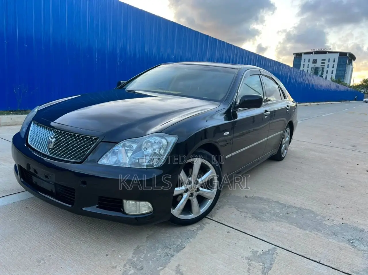 Toyota Crown Royale 2005 Black