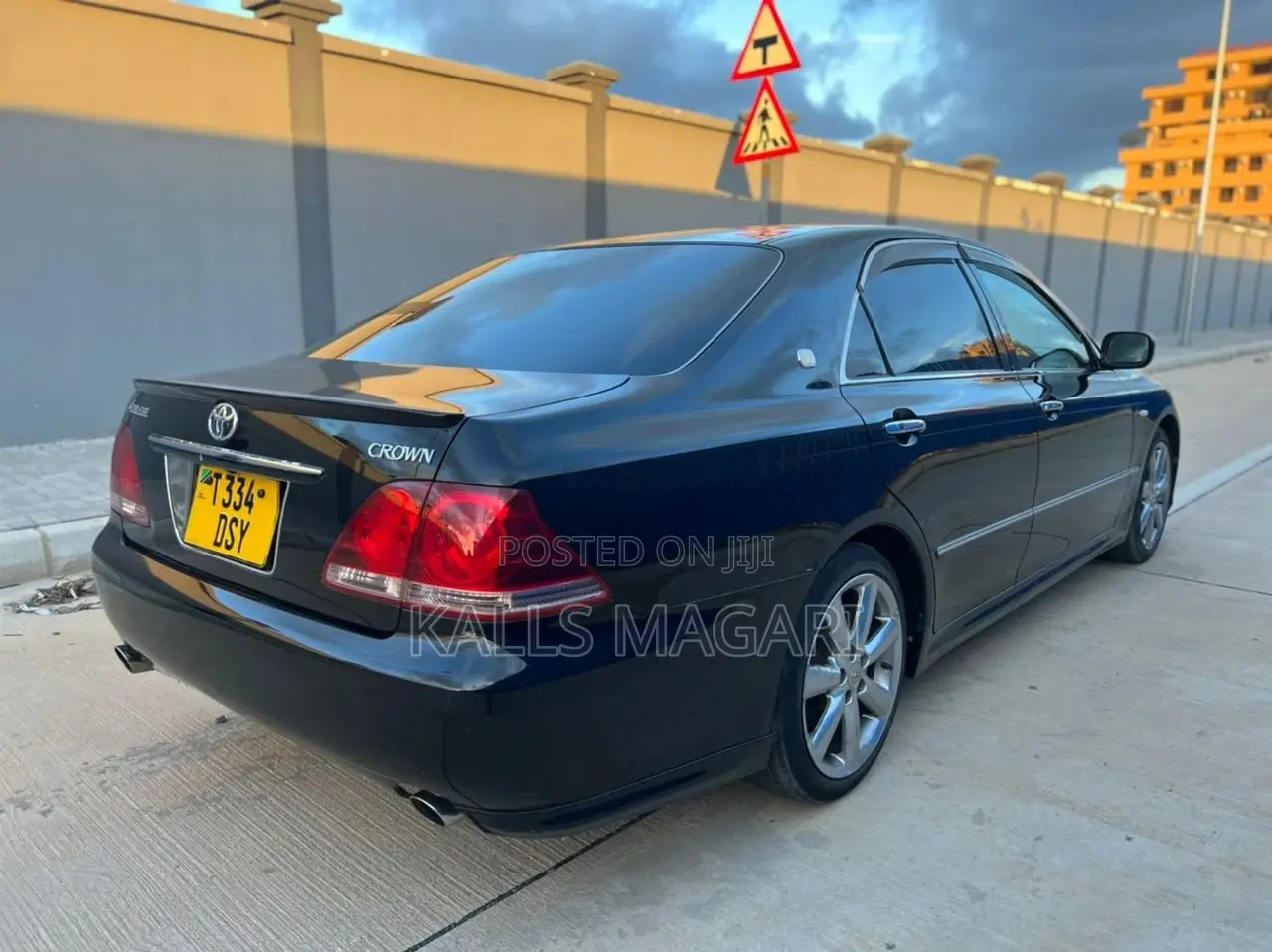 Toyota Crown Royale 2005 Black