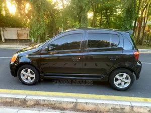 Toyota Vitz 1.3 AWD 3dr 2005 Black