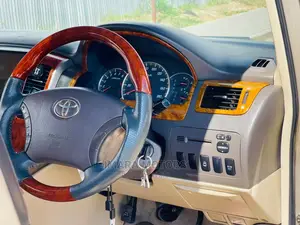 Toyota Alphard 2004 Silver