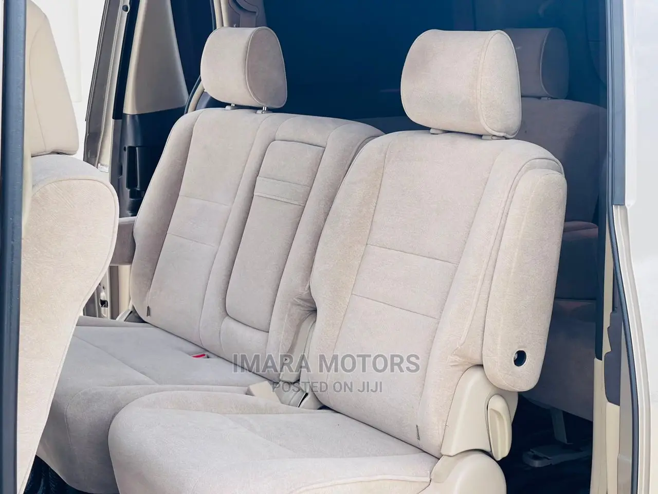 Toyota Alphard 2004 Silver