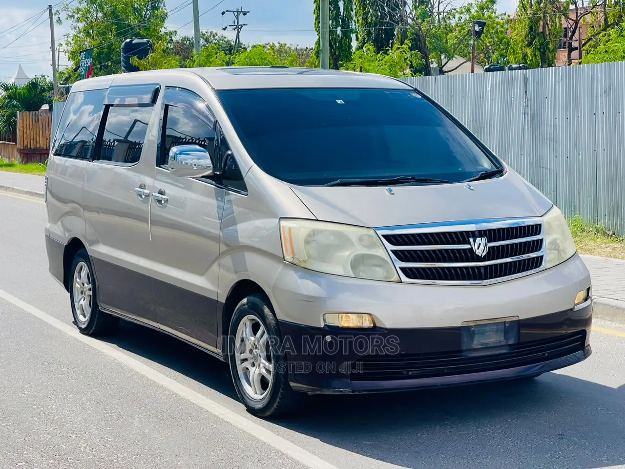 Toyota Alphard 2004 Silver
