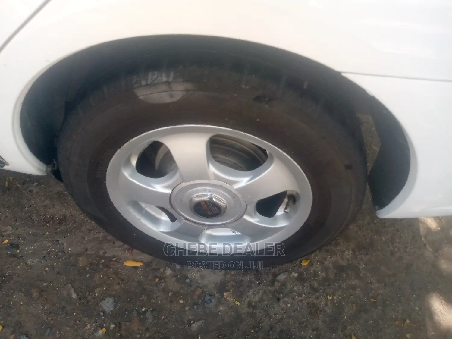 Toyota Raum 2003 White